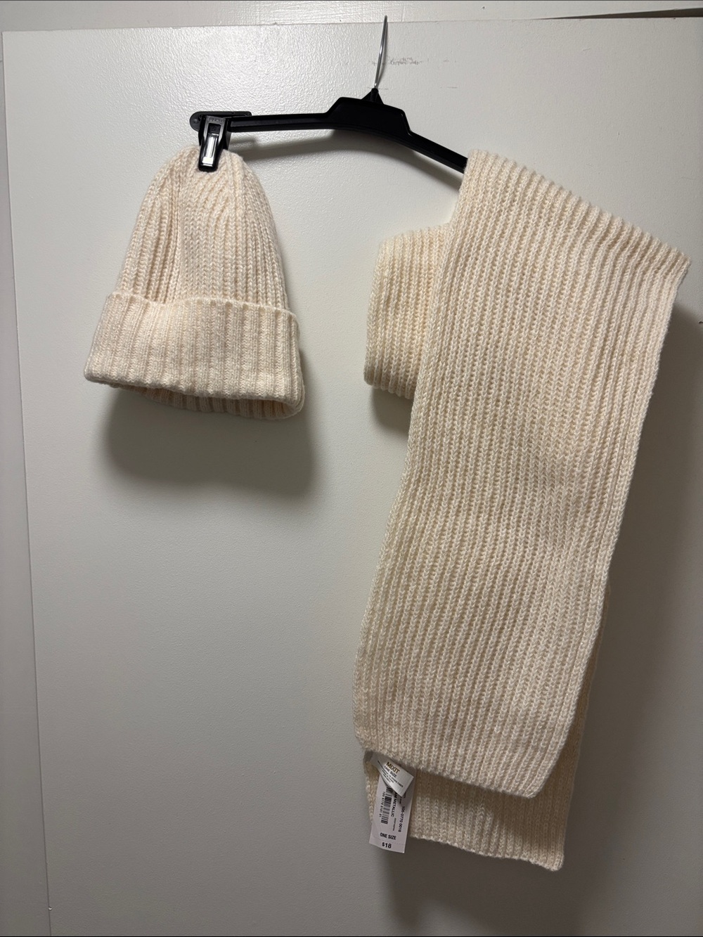 Cream and Gold Ribbed Knit Hat and Scarf Set